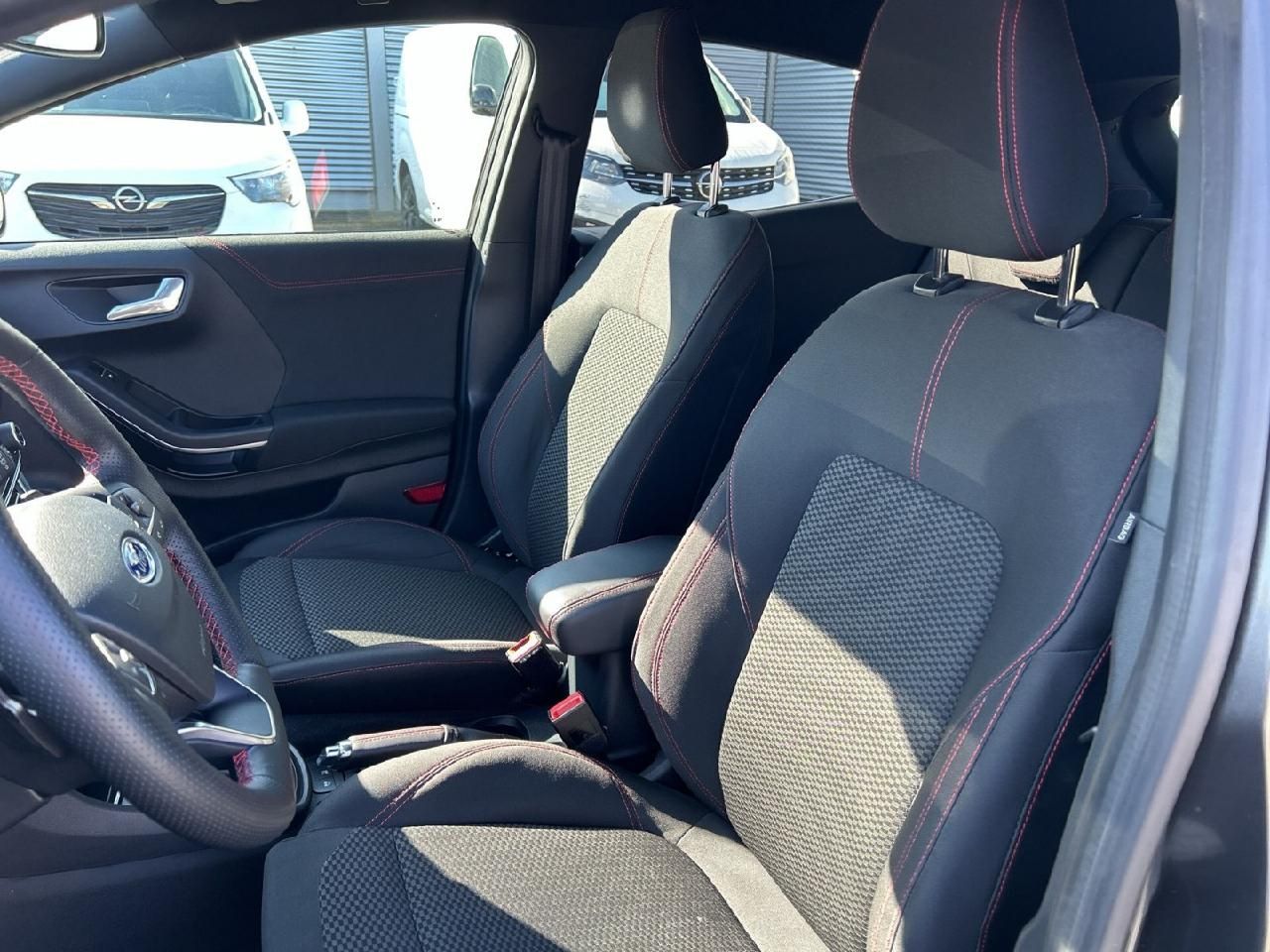 Fahrzeugabbildung Ford Puma ST-Line