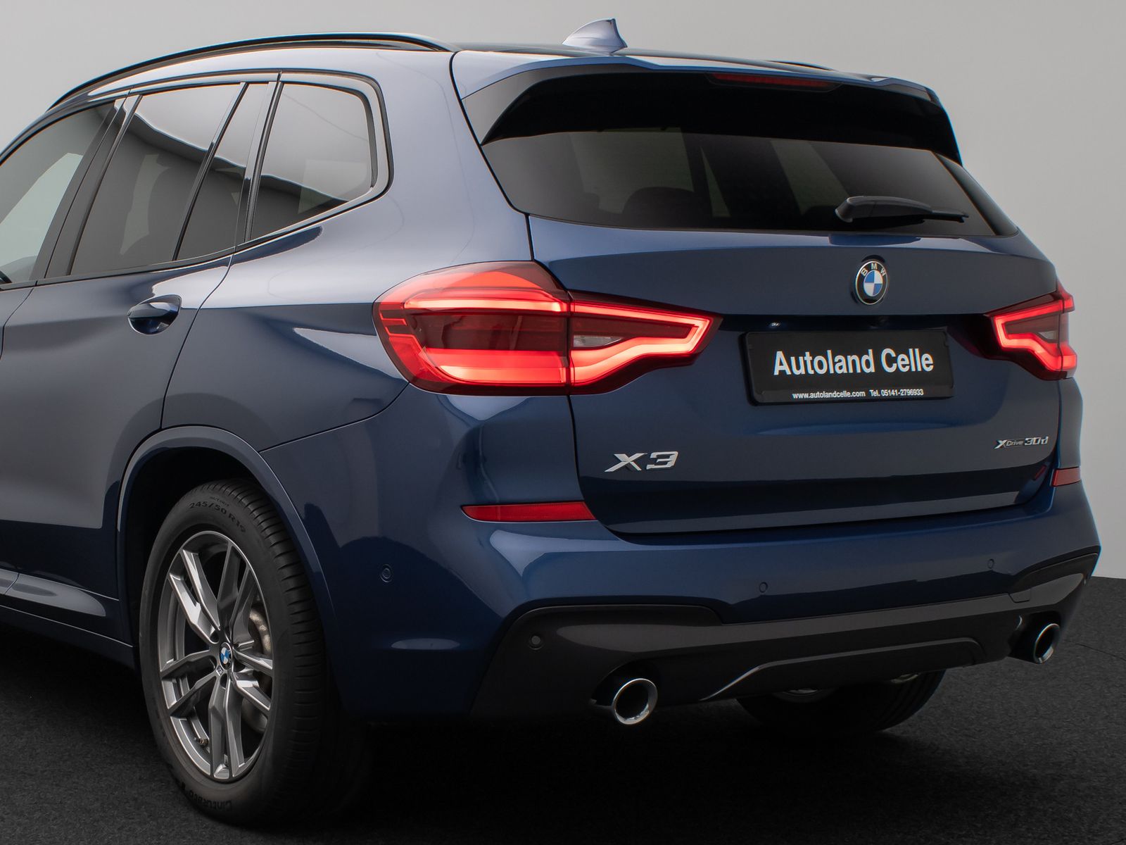 Fahrzeugabbildung BMW X3 xD30d M Sport HUD Kamera DAB Alarm AHK 19Zoll
