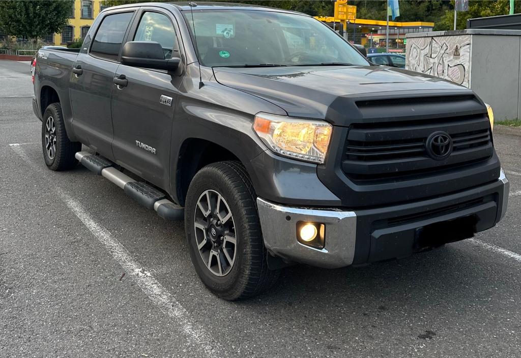Toyota Tundra