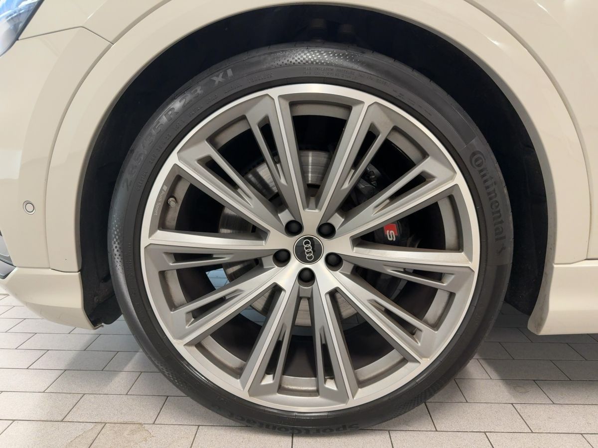 Audi SQ8 - Bild 15