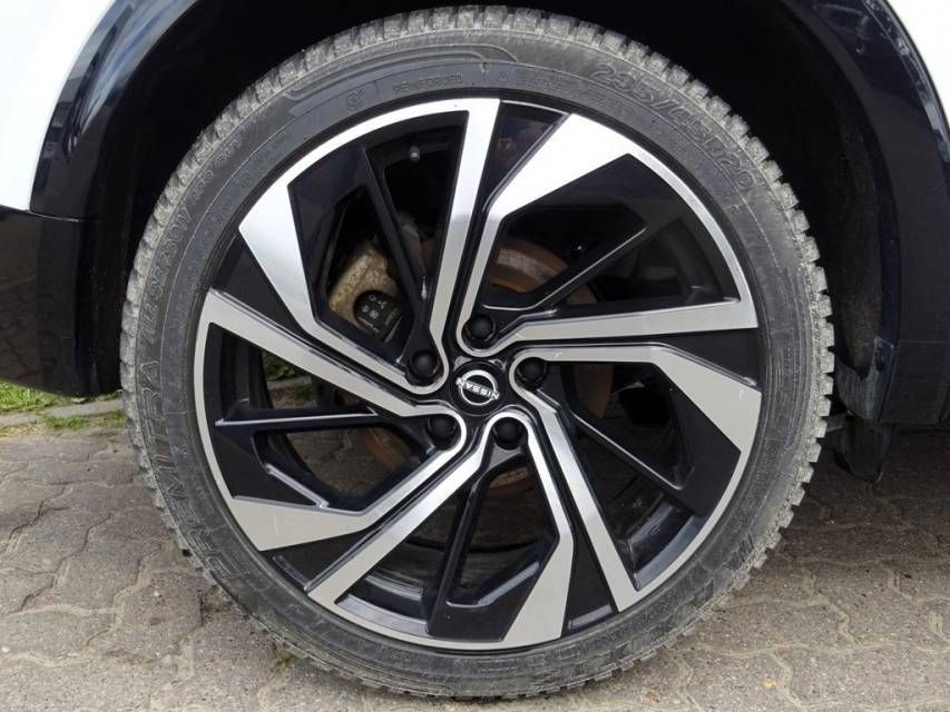 Fahrzeugabbildung Nissan Qashqai 1.3 DIG-T MHEV Tekna + ALW-Reifen