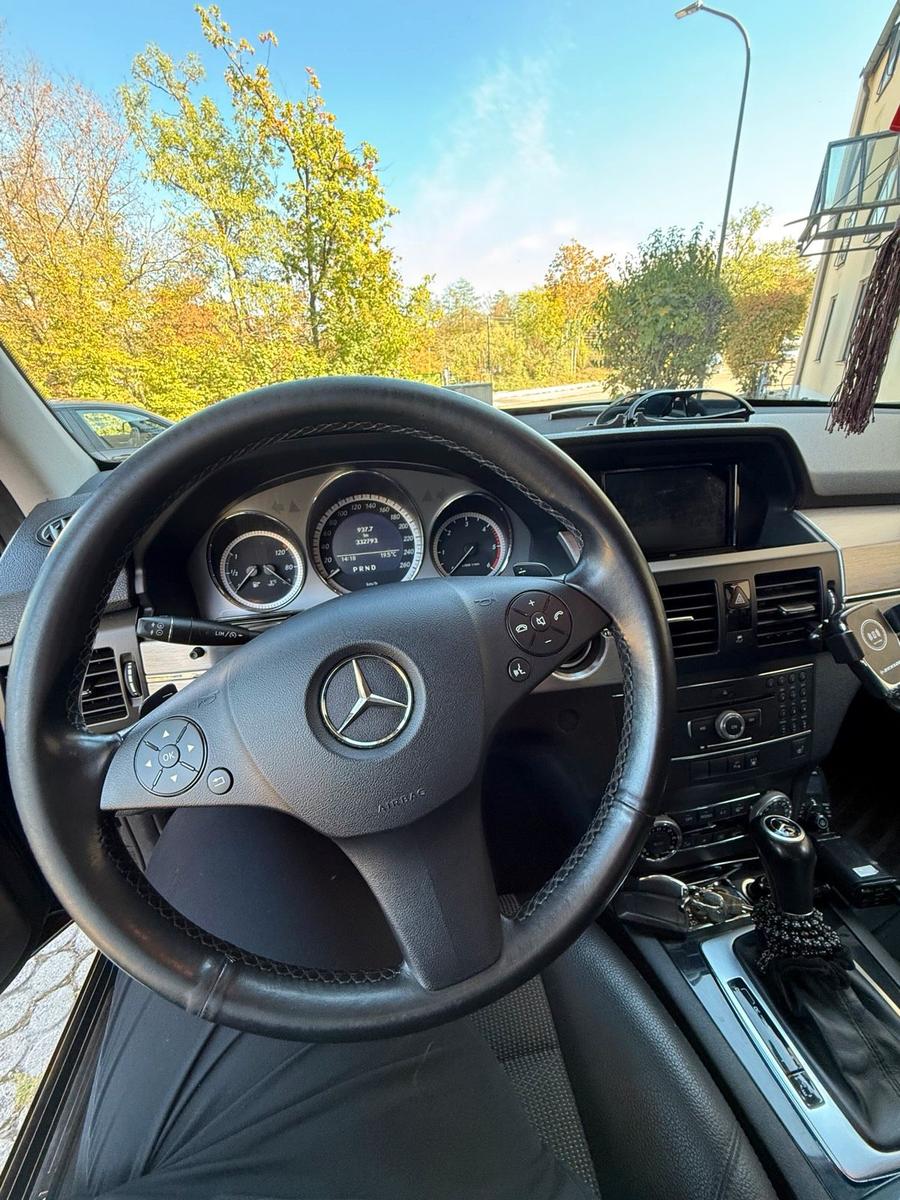 Mercedes-Benz GLK350 2011 — photo 5