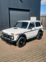 Lada lada niva 1.7i 4x4  2011 - Lada Niva mit LPG-Antrieb