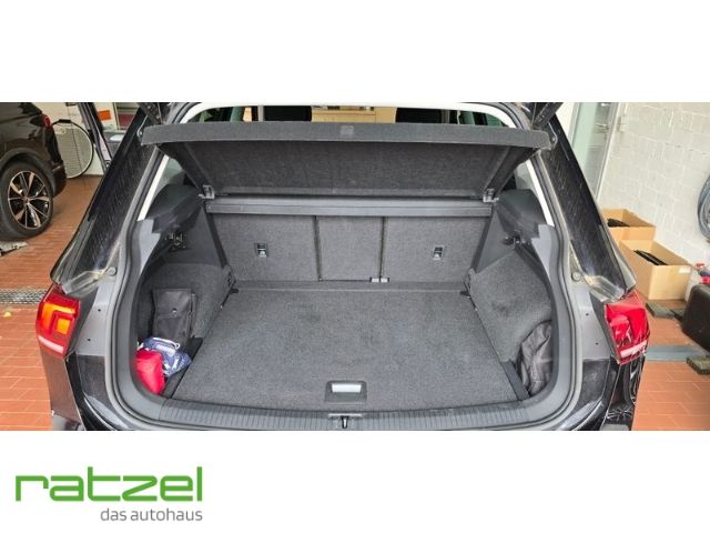 Fahrzeugabbildung Volkswagen Tiguan Life 1.5 TSI StandHZG Navi LED ACC El. He