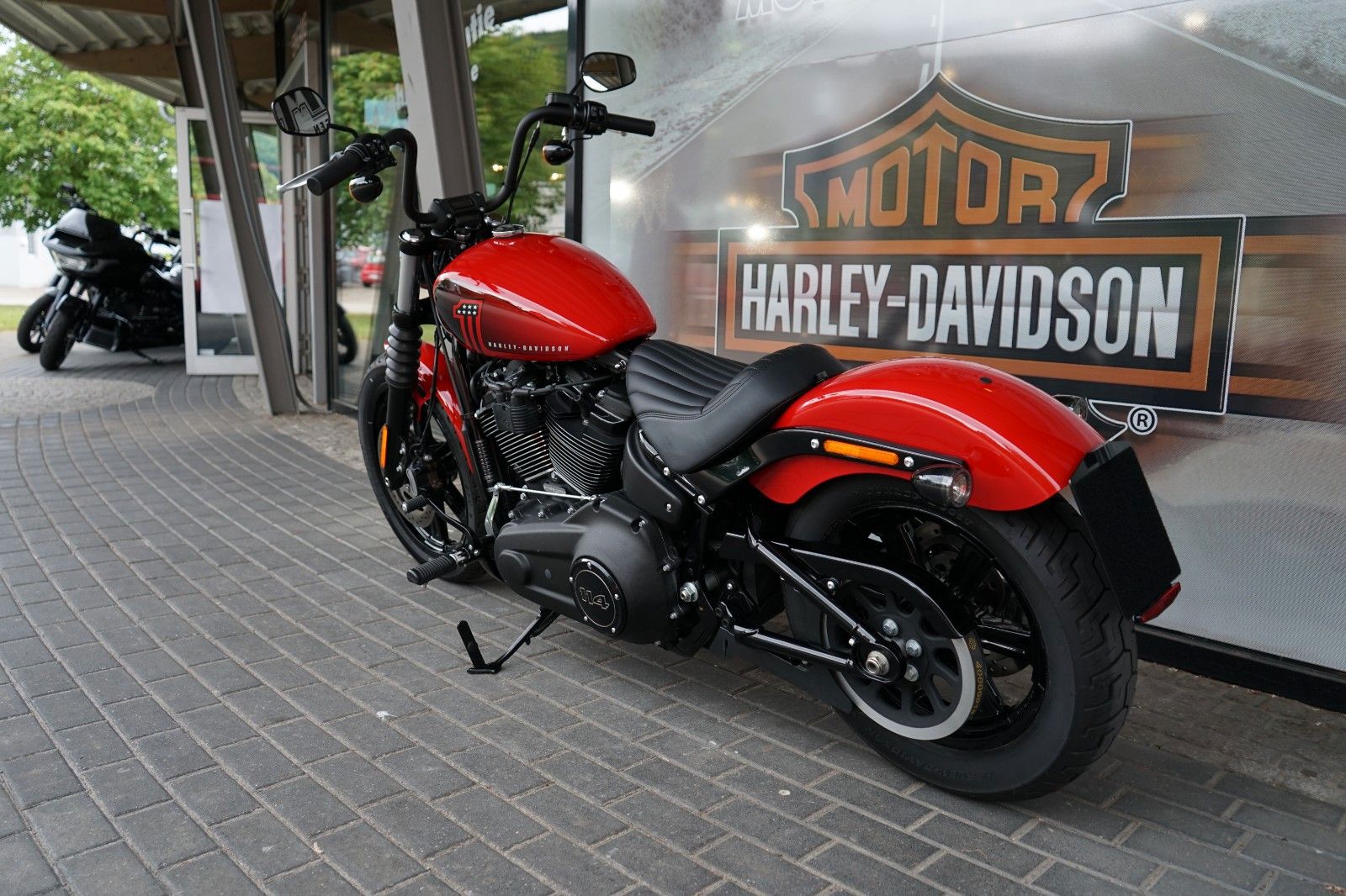 Fahrzeugabbildung Harley-Davidson Street Bob 114 - Kesstech - Neuwertig - Garantie