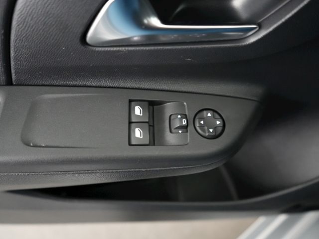Corsa-e F EDITION 50kWh AT+KEYLESS+KLIMAAUTOMATI