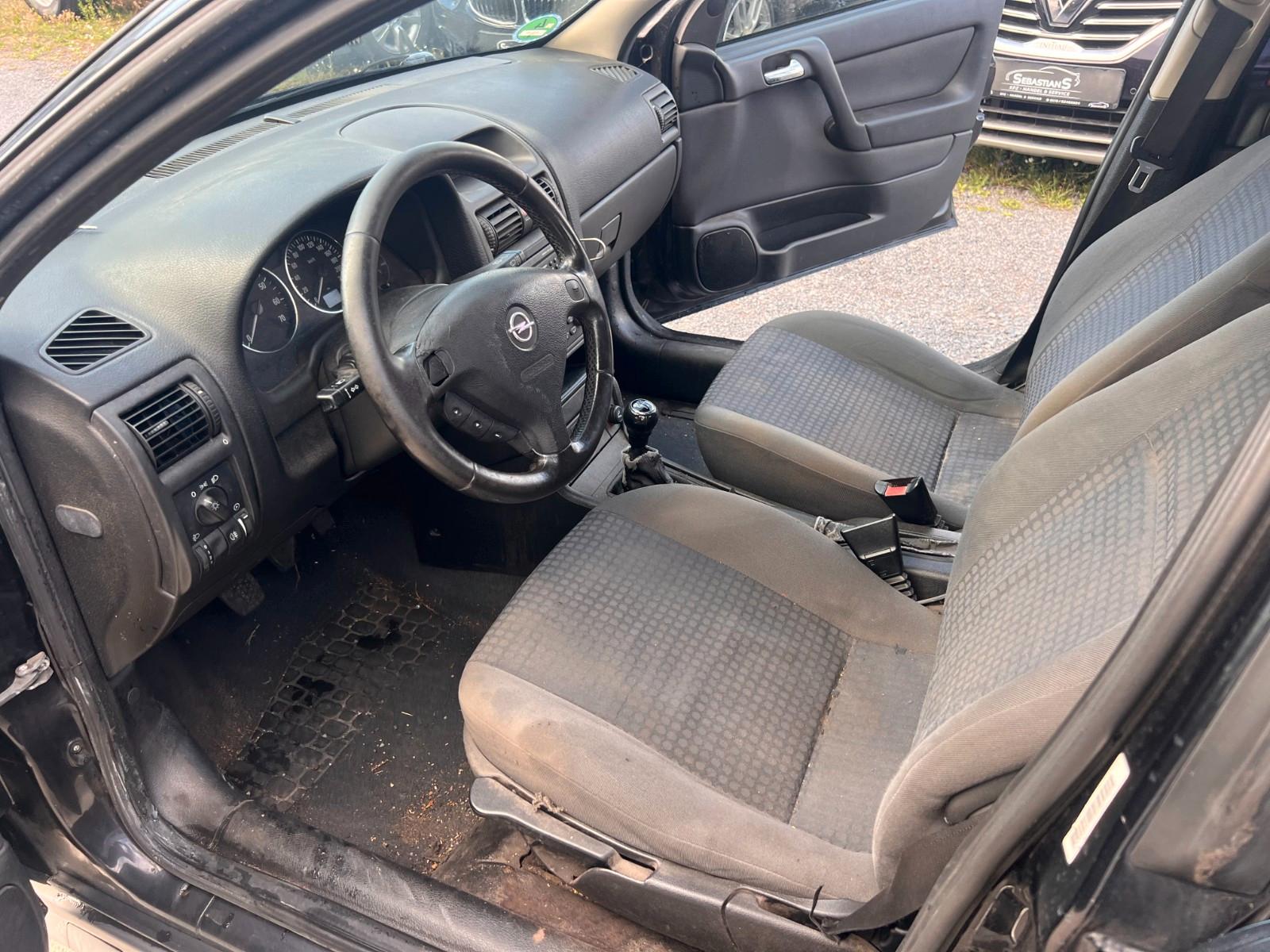 Opel Astra 2004 — photo 8