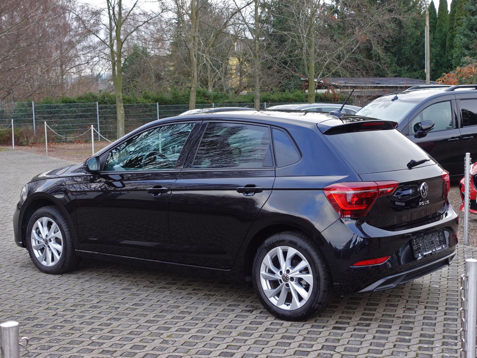 Fahrzeugabbildung Volkswagen Polo 1.0 TSI DSG Style Matrix Travel-Assist