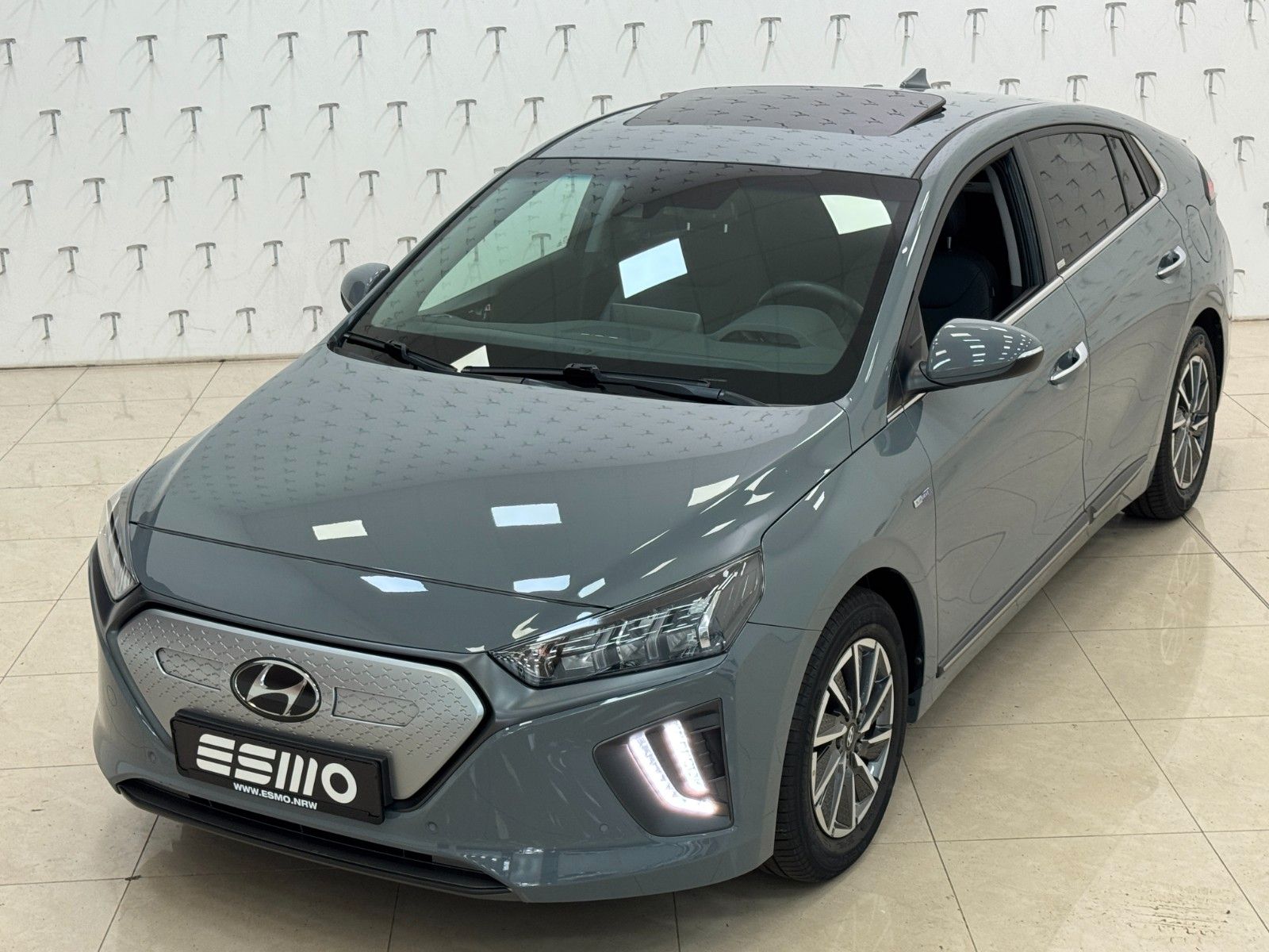 Hyundai Ioniq Elektro PREMIUM Garantie/Leder/GSD/ACC/Qi imagem 2