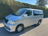 Toyota Hiace 2.5 TD Klima 8-Sitze TÜV 09/26 - gebrauchte Toyota Hiace aus dem Jahr 2007