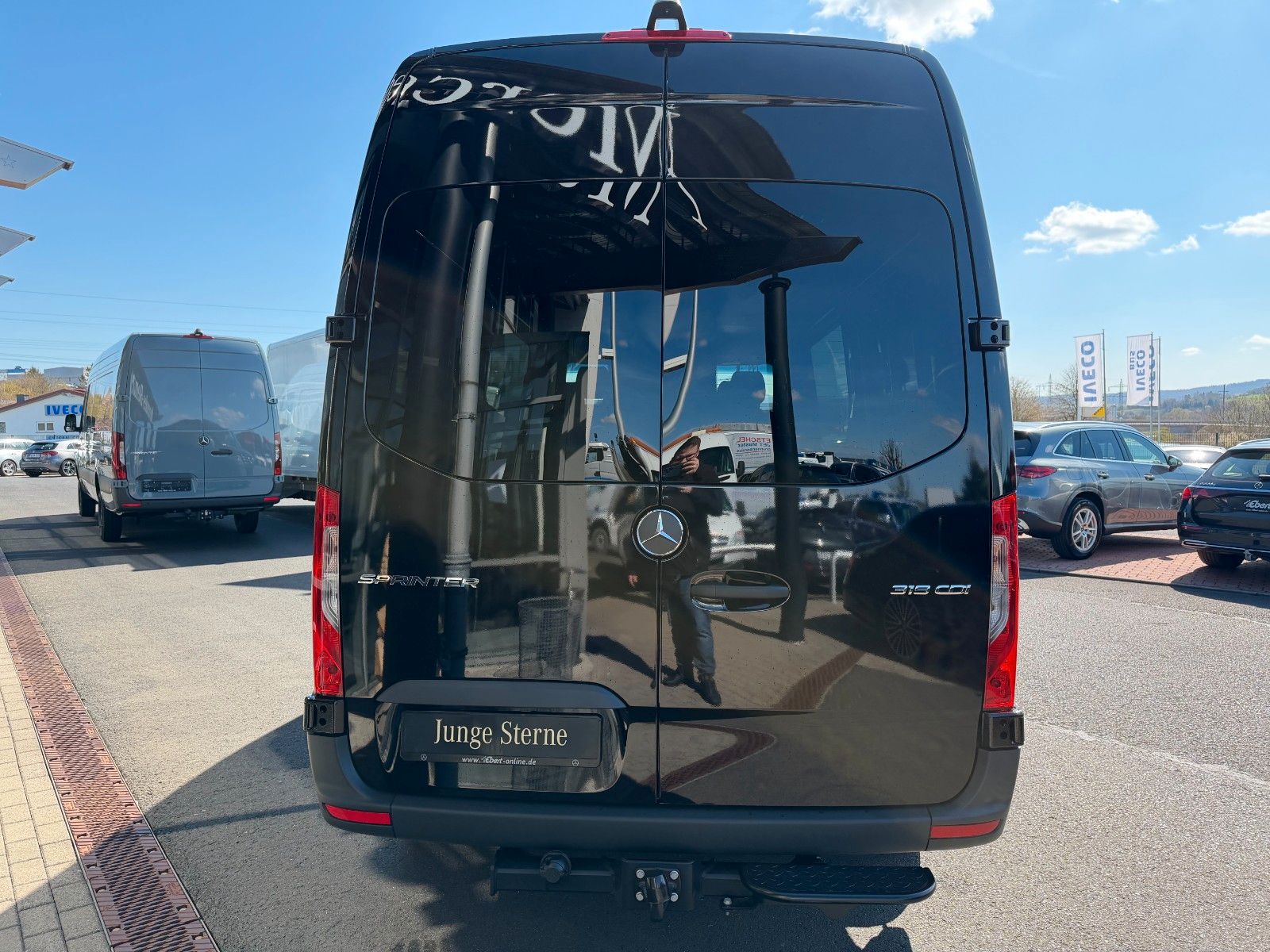 Fahrzeugabbildung Mercedes-Benz Sprinter 319 CDI DoKa/Mixto AHK3,5 Stdh DISTRONI