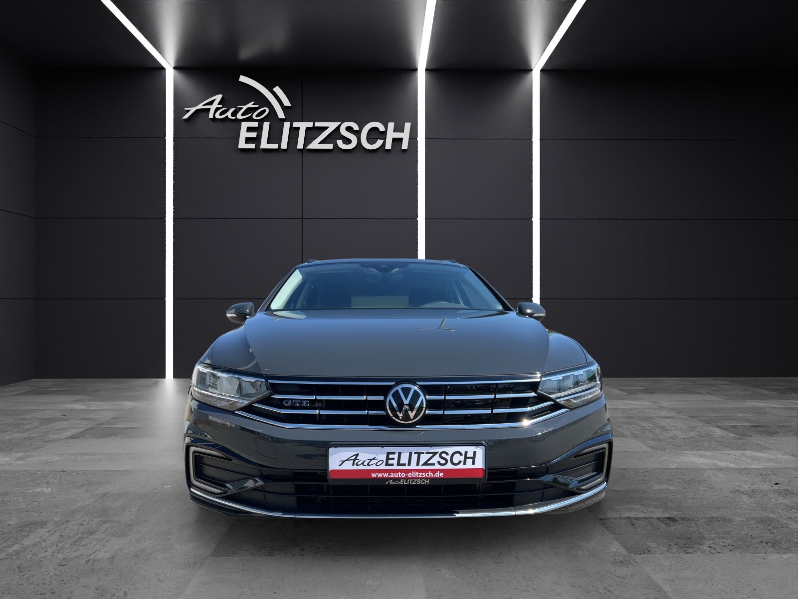 Fahrzeugabbildung Volkswagen Passat Variant GTE LED Navi ACC RFK SH LM