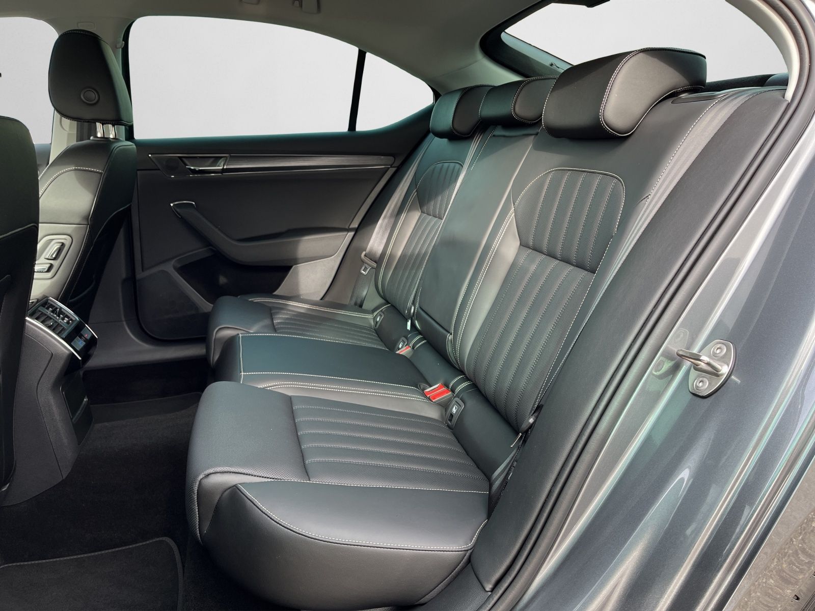 Skoda Superb - Bild 14