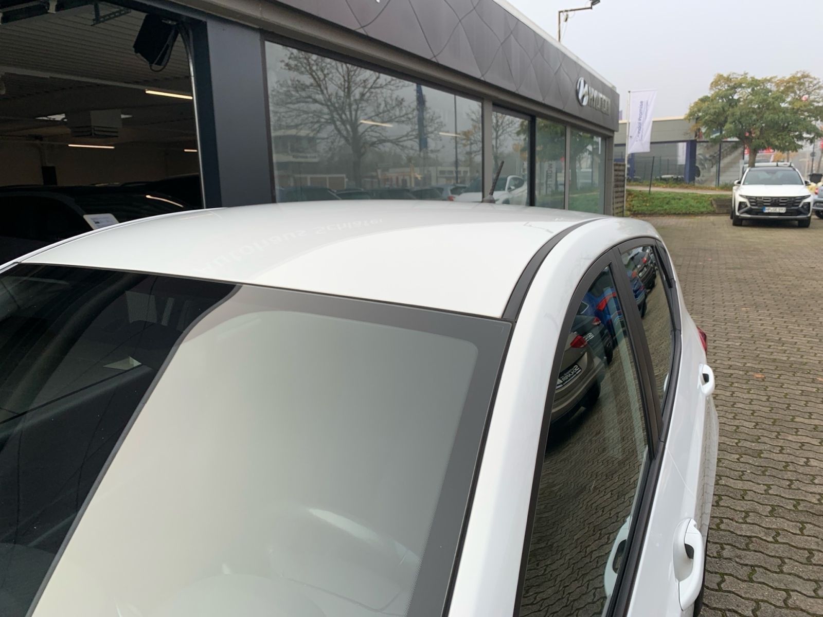 Fahrzeugabbildung Hyundai i10 1.0 Trend Sitzheizung