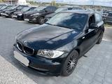 BMW 116d XENON PDC  Schiebedach NAVI TOP 17 ZOLL - BMW 116 aus 2010 mit Diesel-Antrieb: Limousine