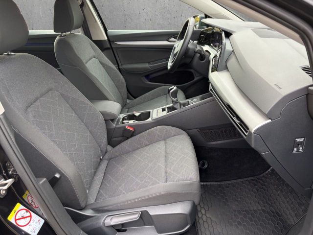 Golf VIII Life 1.5 TSI NAVI/STHZG/LED/ACC/RFK