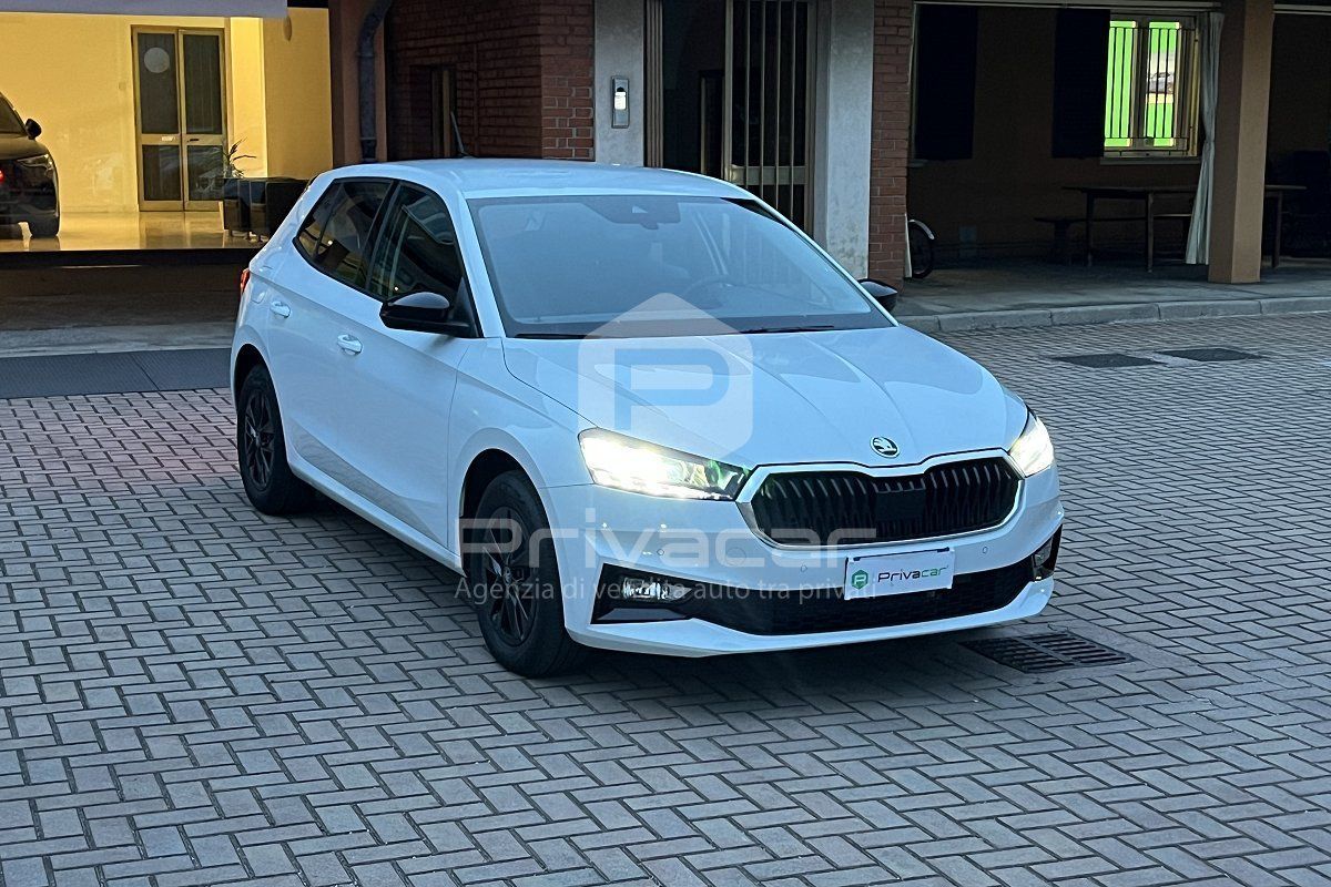 Skoda SKODA Fabia 1.0 TSI 95 CV Young Edition imagem 3