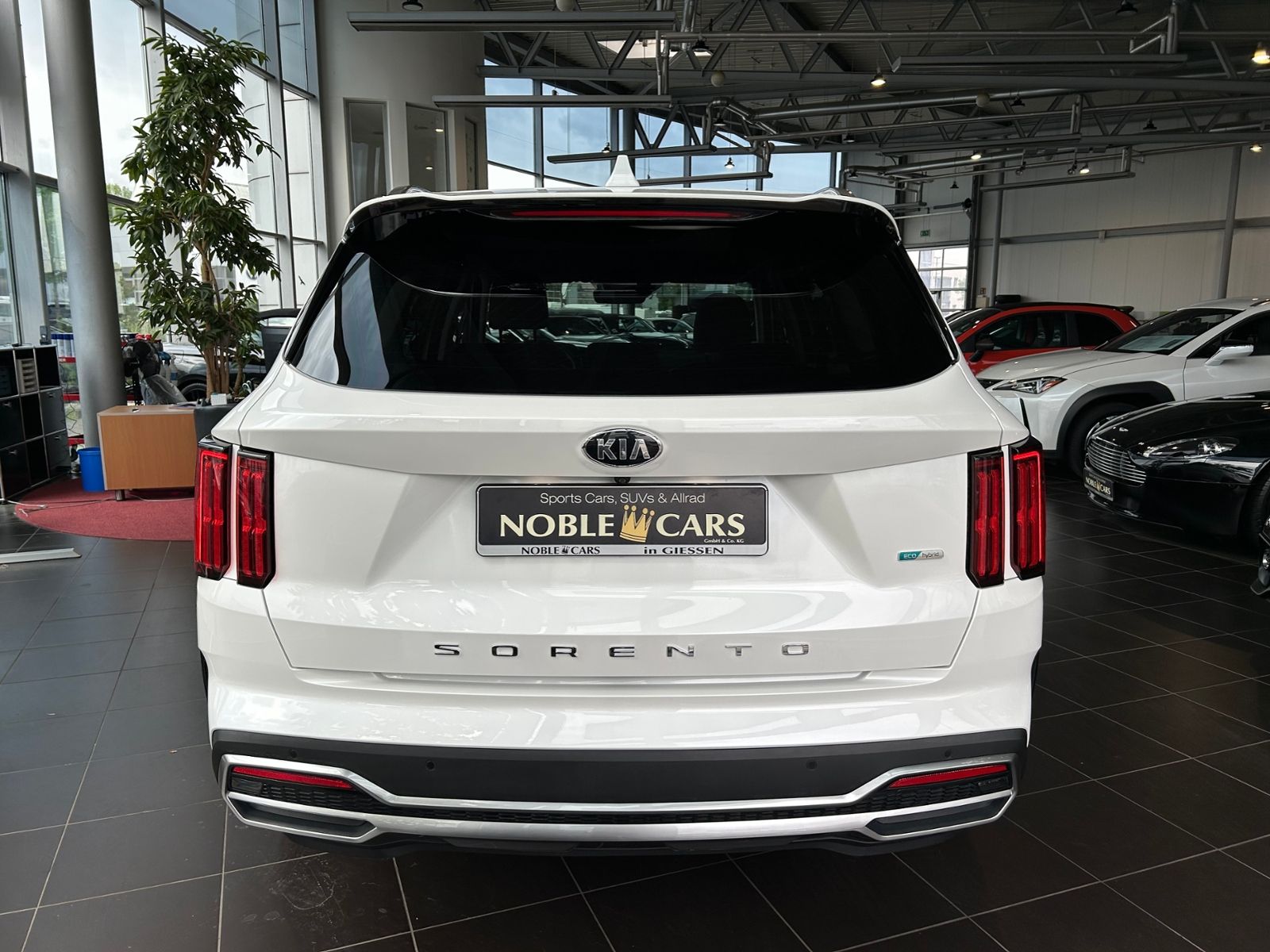 Fahrzeugabbildung Kia Sorento Hybrid HEV Spirit 2WD LEDER LED NAV 19"