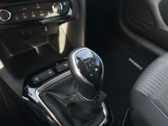 Fahrzeugabbildung Opel Corsa F 1.2 Navi Sitzhzng AppConnect Einparkh.