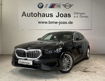 BMW Leasingangebot: BMW 550e xDrive Autobahnassistent, Fahrwerk Professi