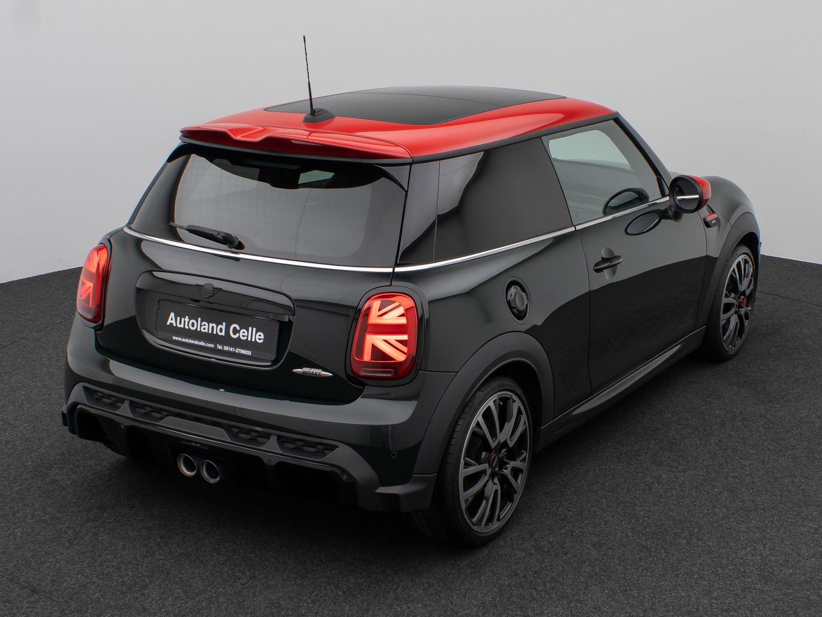 Fahrzeugabbildung MINI John Cooper Works Panorama Kamera HUD DAB Sport