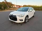 Citroën DS4 e-HDi 115 Urban Show*TÜV NEU*XENON*KLIMA*LED - : Allradantrieb, Show