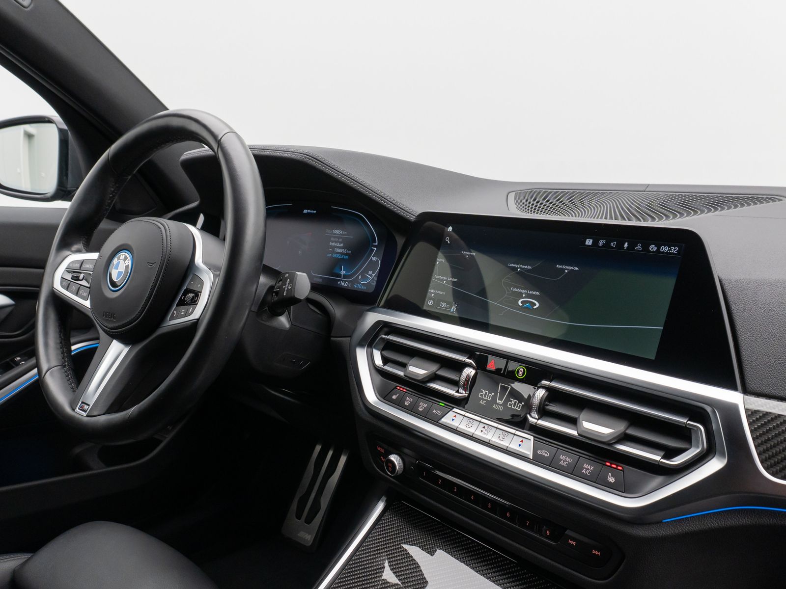 Fahrzeugabbildung BMW 320e M Sport HiFi DAB PDC Fernlichtassist 19Zoll