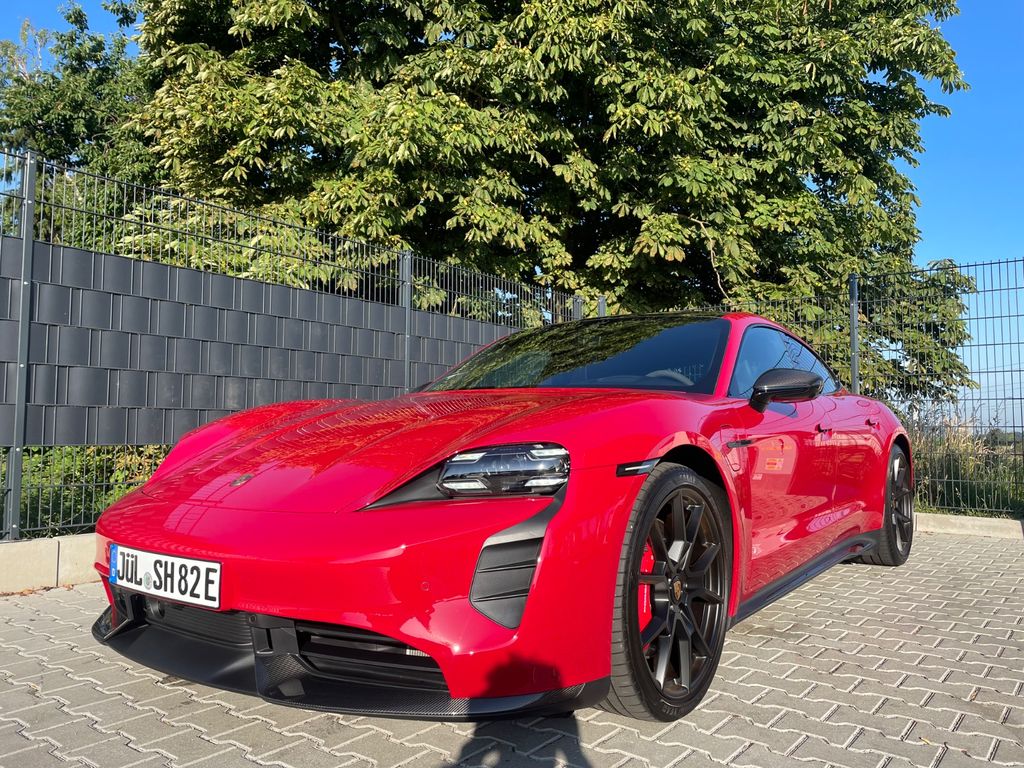 Image of Porsche Taycan