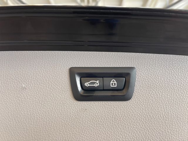 BMW 335d xDrive Aut. Sport Line *LED*NAVI*AHK*HUD*