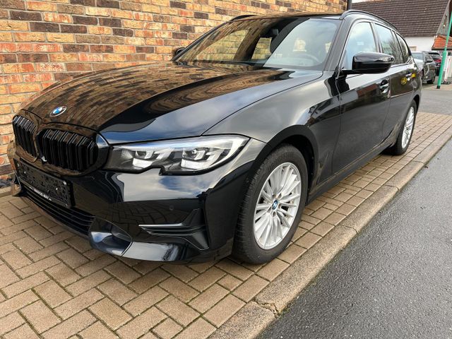 BMW 320d Tour SportLine Navi LED Pano Shz CockpProf