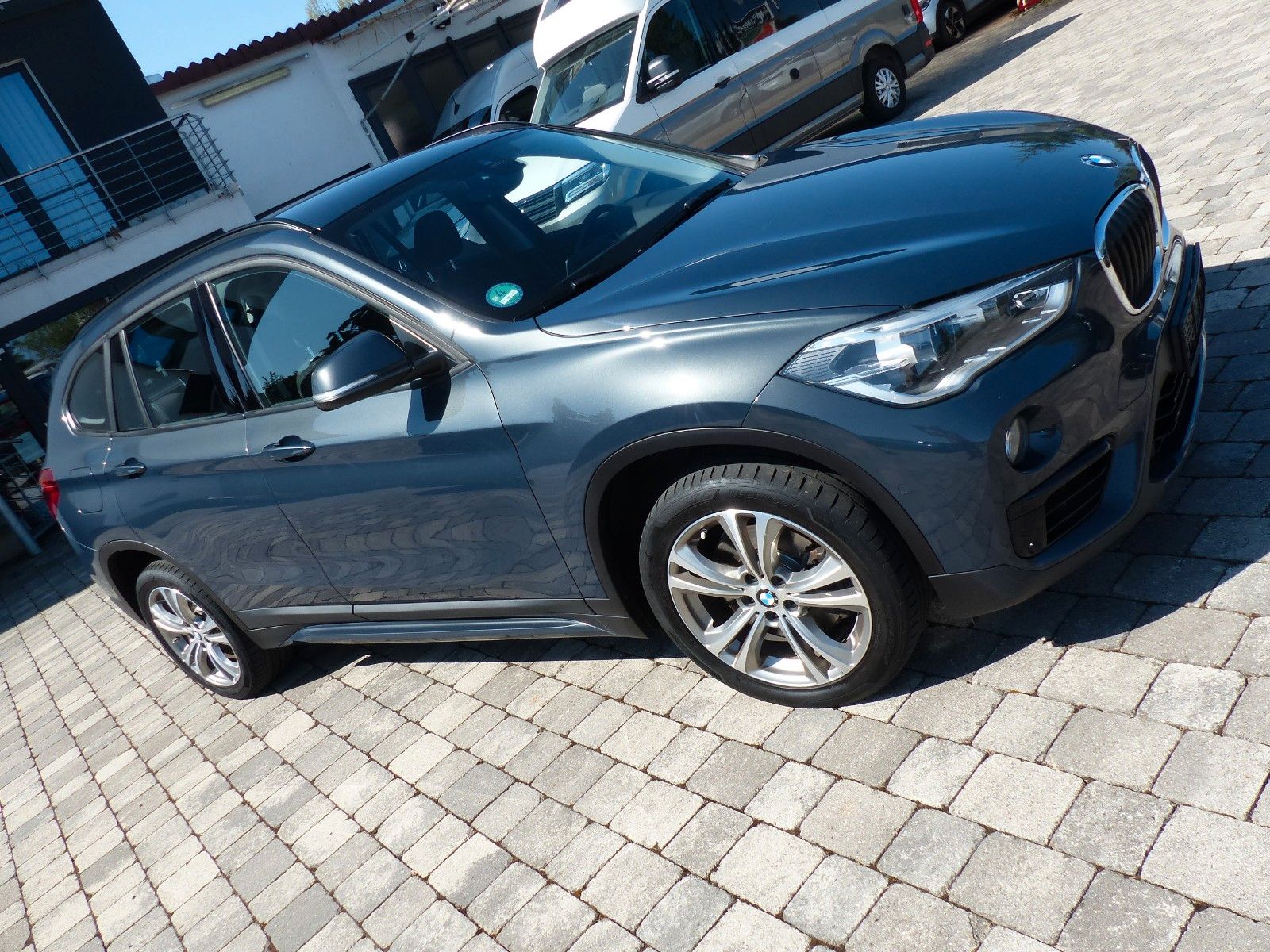 BMW BMW X1 sDrive 20 i Sport Line 2.Hand Top gepflegt
