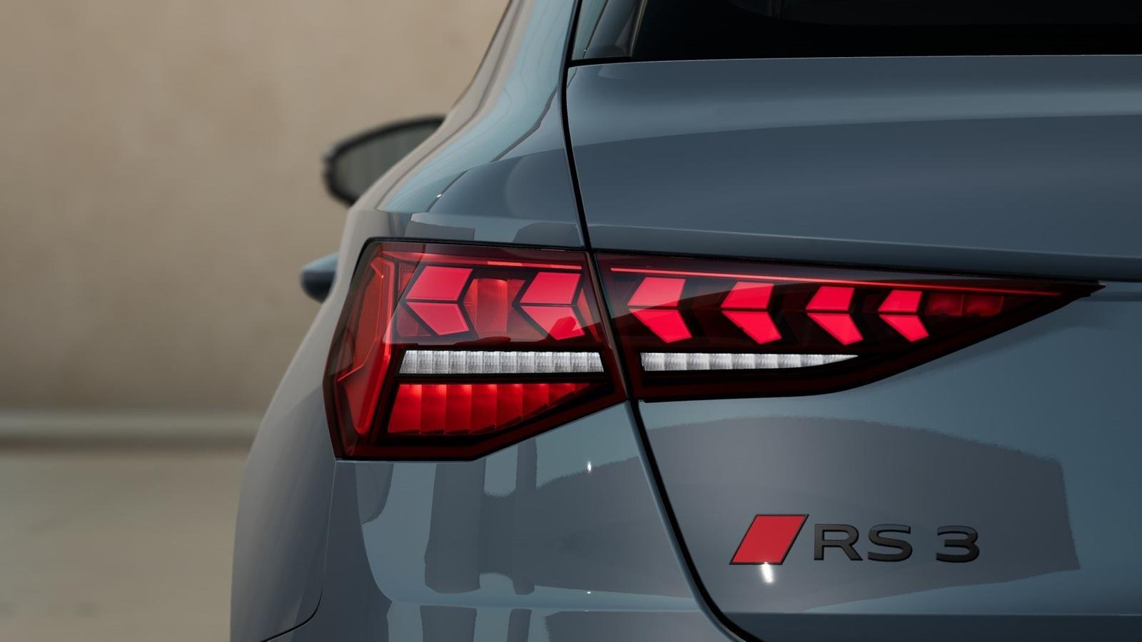 Audi RS3 Sportback 294 kW quattro Pano HuD Matrix LED