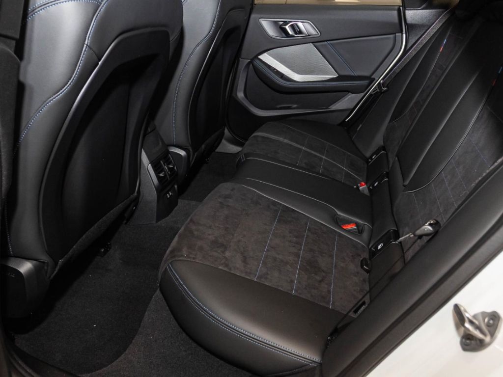BMW 220 - Bild 12