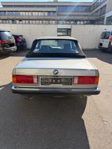 BMW 320i 1. Hand Tüv&H Kennzeichen Neu Restauriert - BMW 320 Cabrio 1988 320i mit Benzin-Antrieb