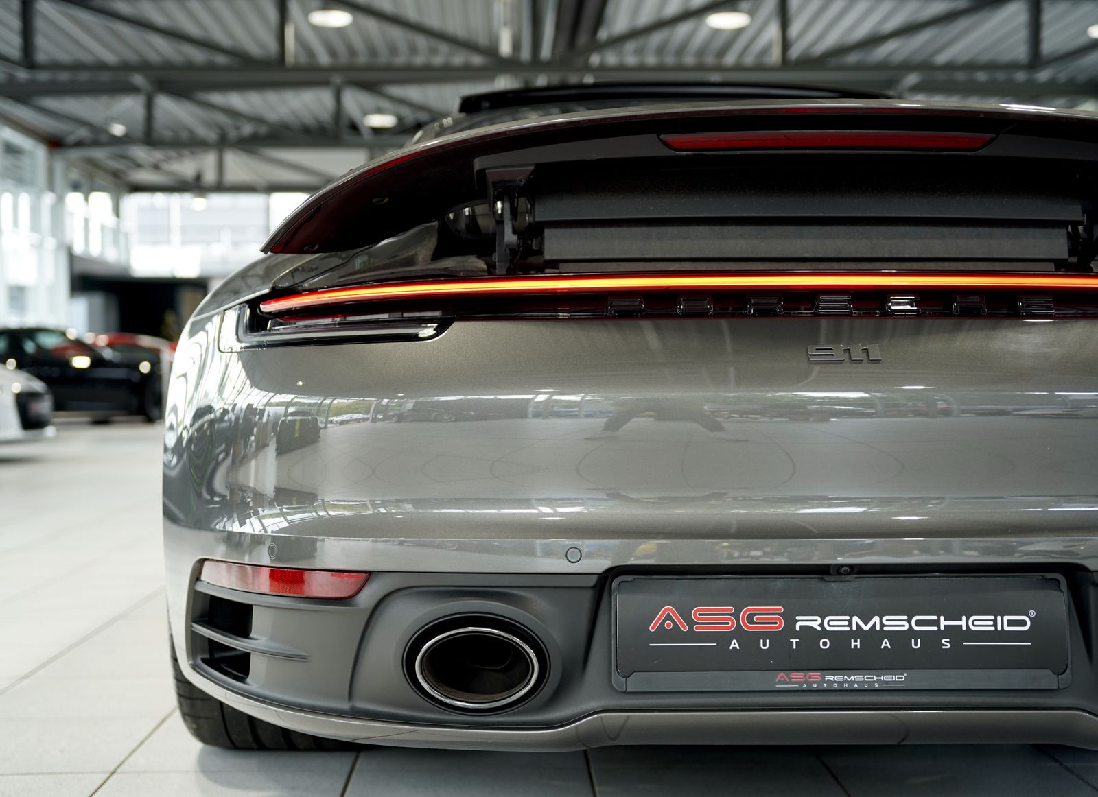 Porsche 992