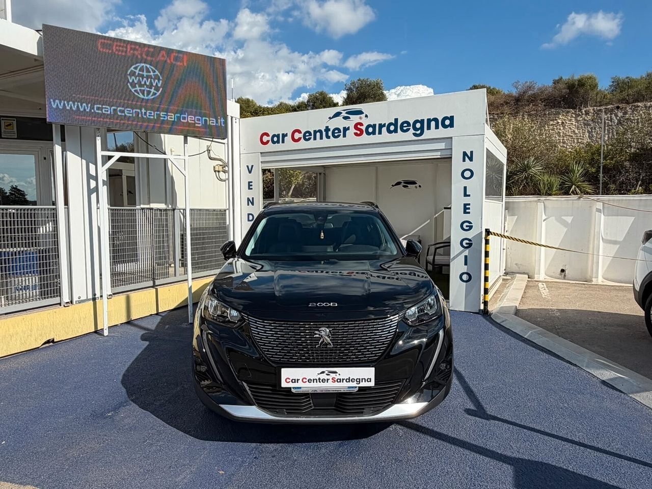 Peugeot 2008 PureTech 100 S&S Allure imagem 2