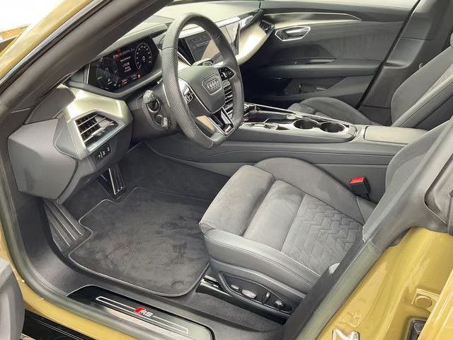 Fahrzeugabbildung Audi RS e-tron GT quattro,Voll Ausstattung,UPE175.500