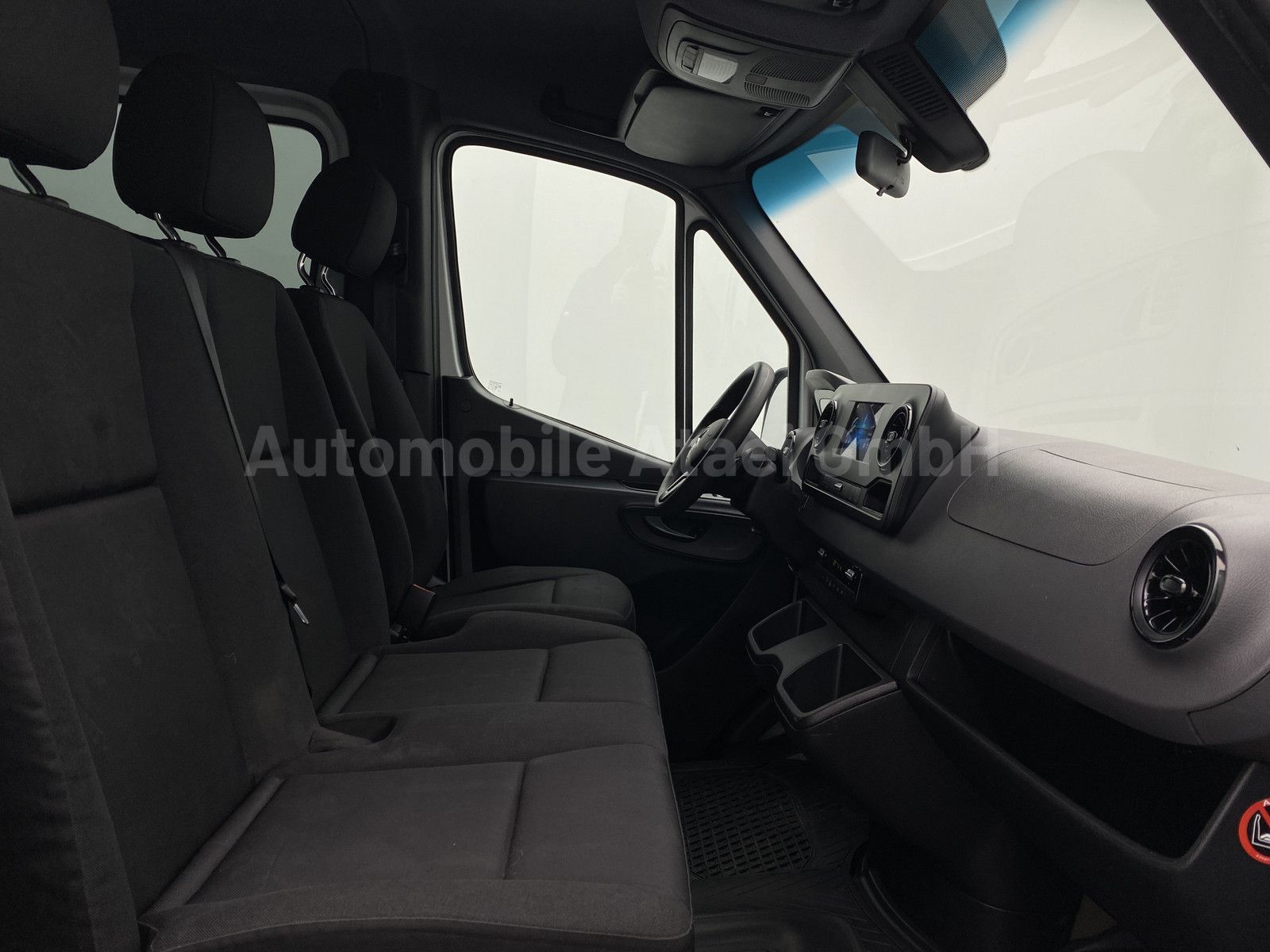 Fahrzeugabbildung Mercedes-Benz Sprinter 314 Tourer KLIMA+ ROLLSTUHL-RAMPE6806