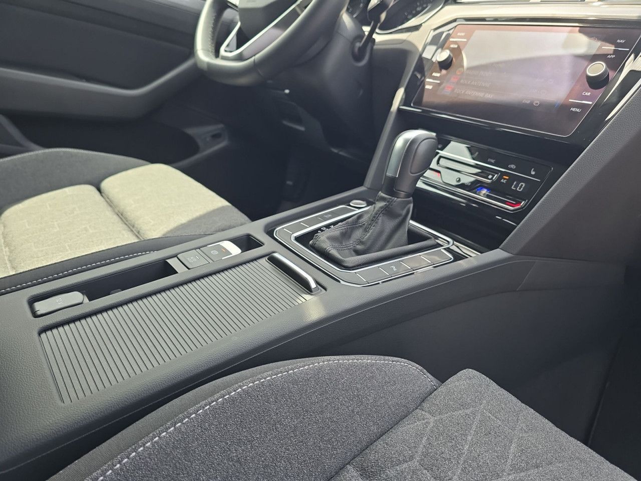 Fahrzeugabbildung Volkswagen Passat Variant Business 2.0 TDI SCR 110 kW