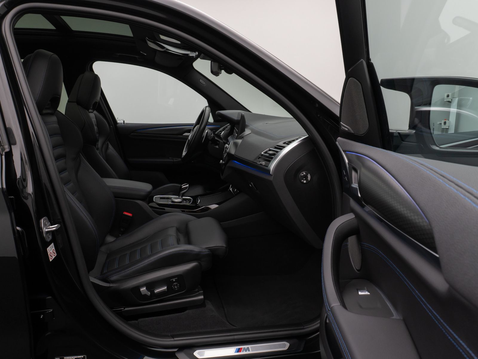 Fahrzeugabbildung BMW X3 M40i Panorama Laser 360°HUD DAB H/K Komfort