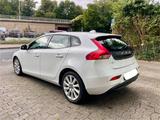 Volvo V40 D2 Momentum Momentum - Volvo Gebrauchtwagen in Hildesheim