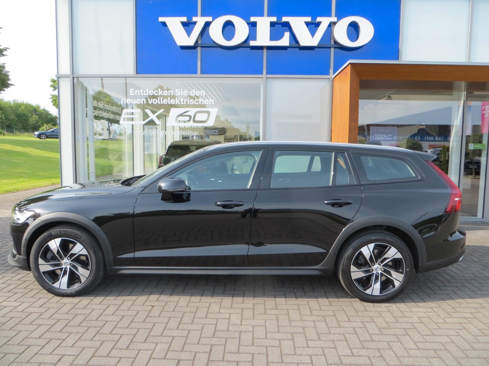 Volvo V60 Cross Country B4 D AWD ACC AHK STANDHZG.
