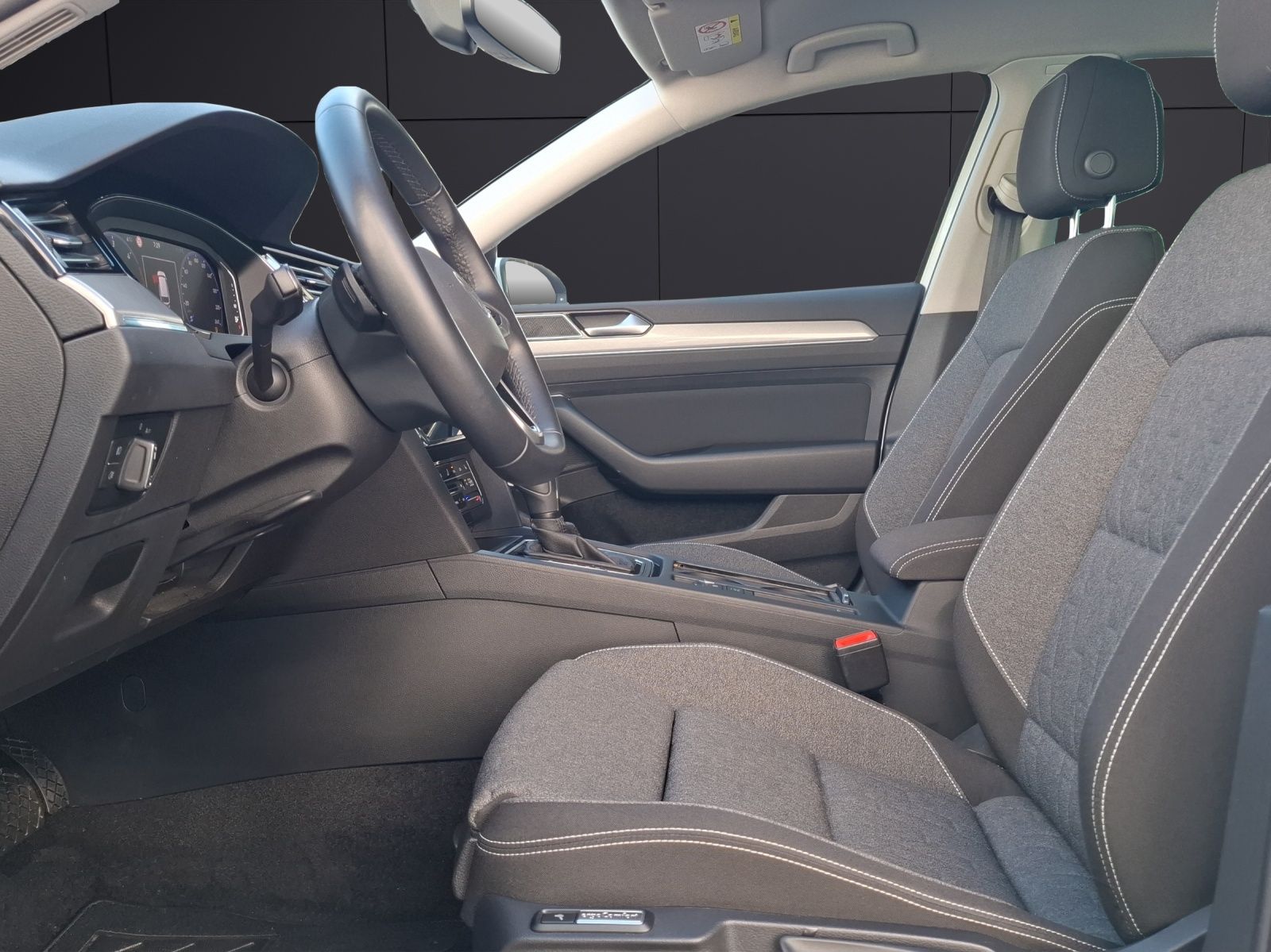 Fahrzeugabbildung Volkswagen Passat Variant TDI Business DSG Matrix Navi AID