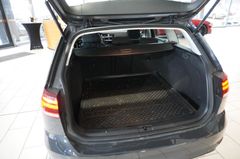 Fahrzeugabbildung Volkswagen Golf VII VARI. 2.0D COMFORT. 4M NAVI/KAMERA/AHK