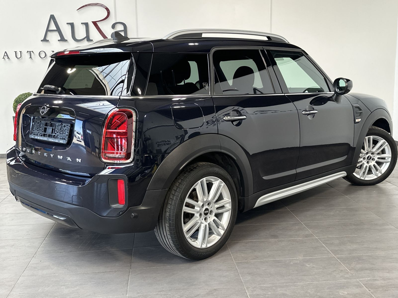 Fahrzeugabbildung MINI Cooper Countryman ALL4 NAV+LED+KAMERA+18ZOLL+DA