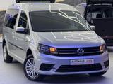 Volkswagen Caddy-DSG-Maxi-Behindertengerecht-Rampe- - gebrauchte VW Caddy aus dem Jahr 2018