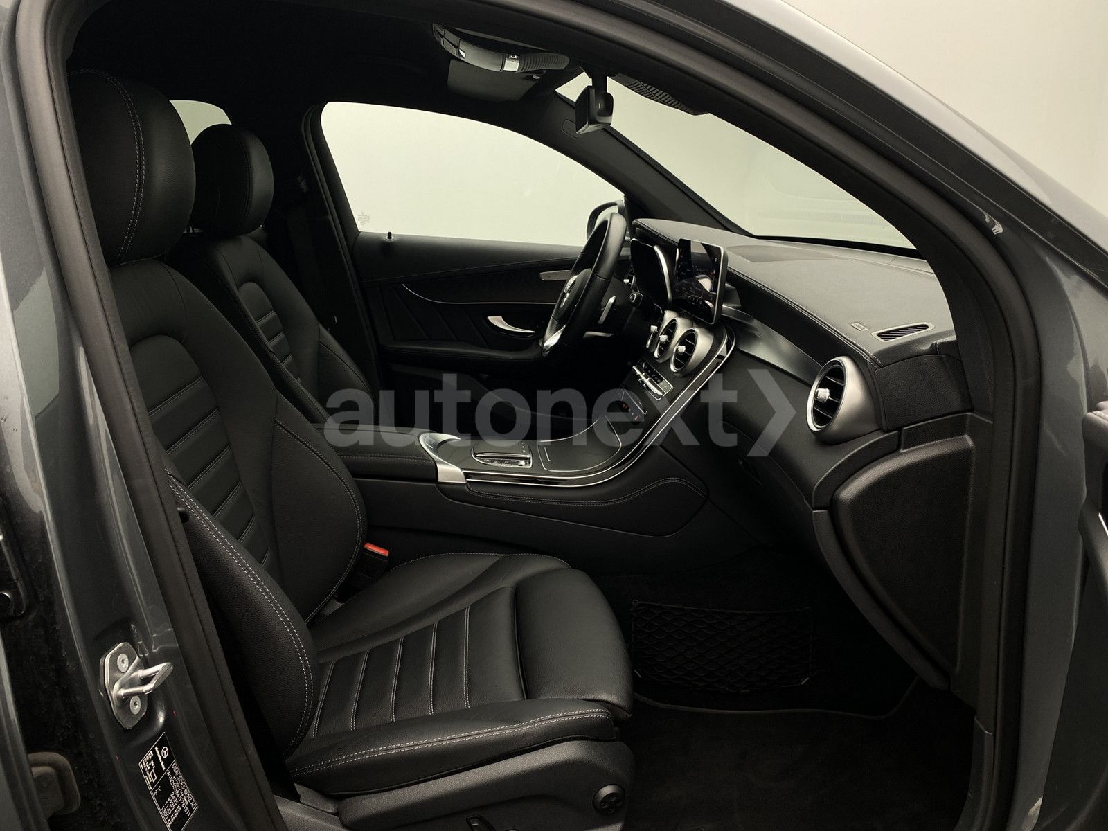 Mercedes-Benz GLC 300 Coupé 4Matic 2x AMG Line Distronic 360 foto 13