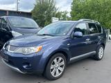 Mitsubishi Outlander 2.2D Instyle 7-SITZ/AHK/KLIMA/TÜV NEU - Mitsubishi Outlander in Frankfurt (Main)