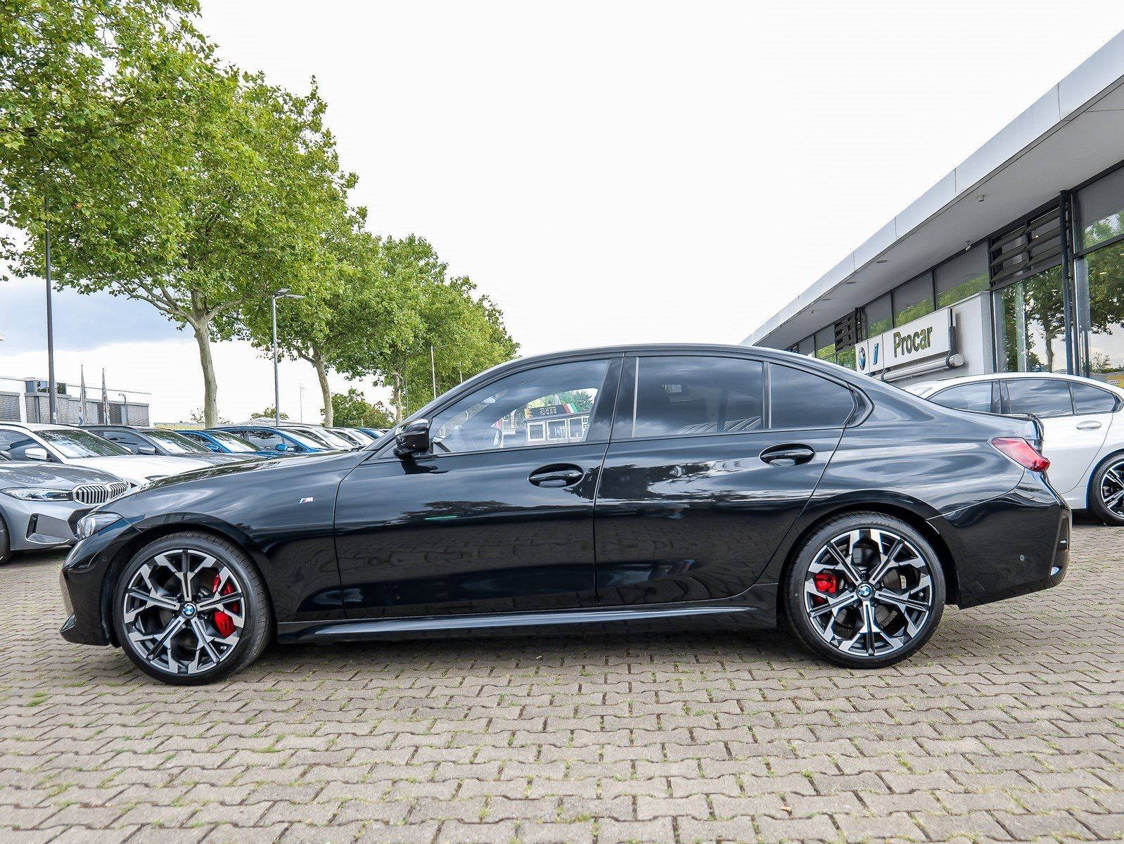 BMW 330 - Bild 9