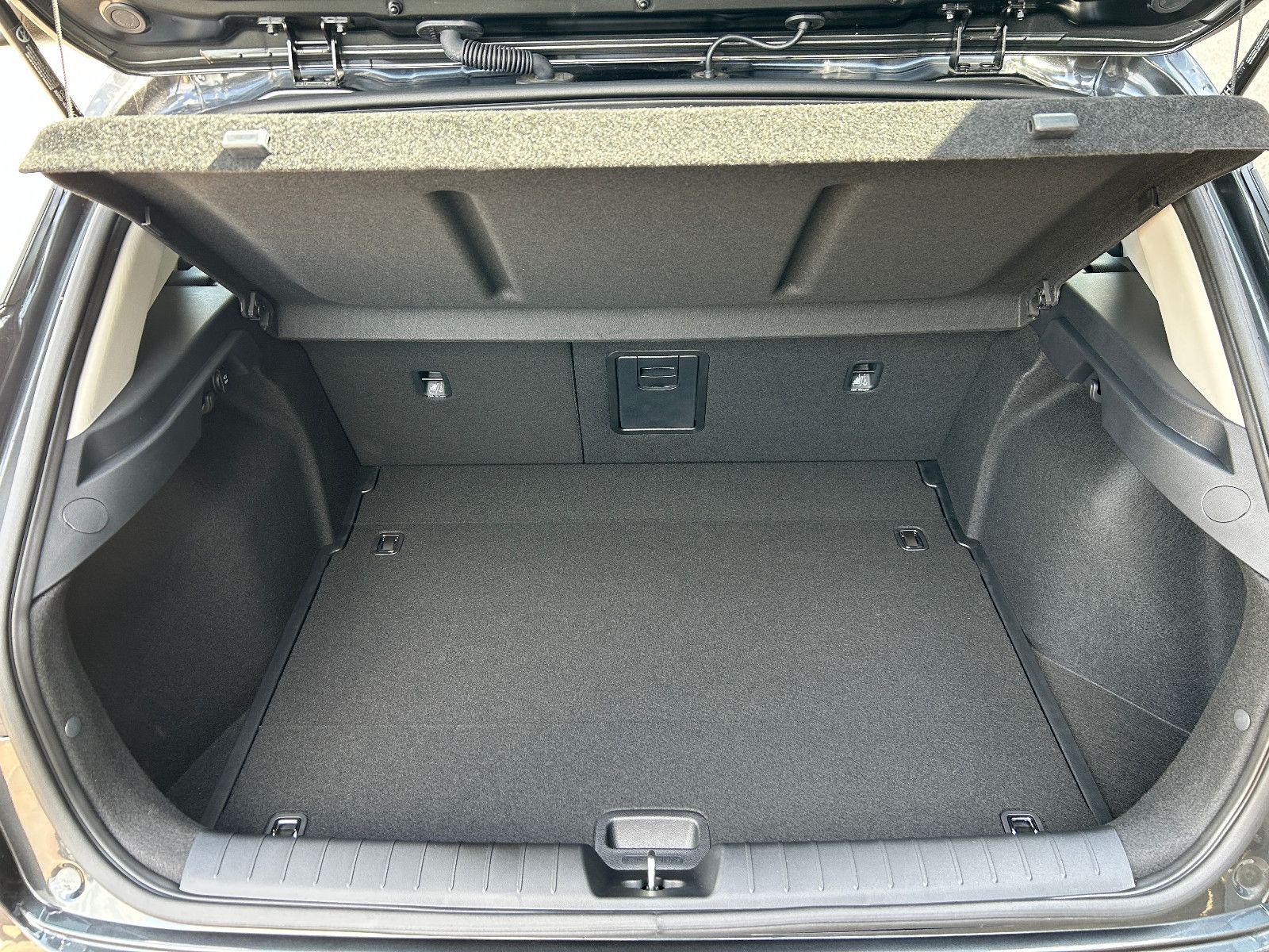 Kia K4 - Bild 8
